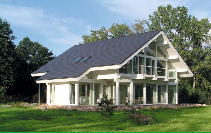 Дом «Сердюков»- фахверк с балконом